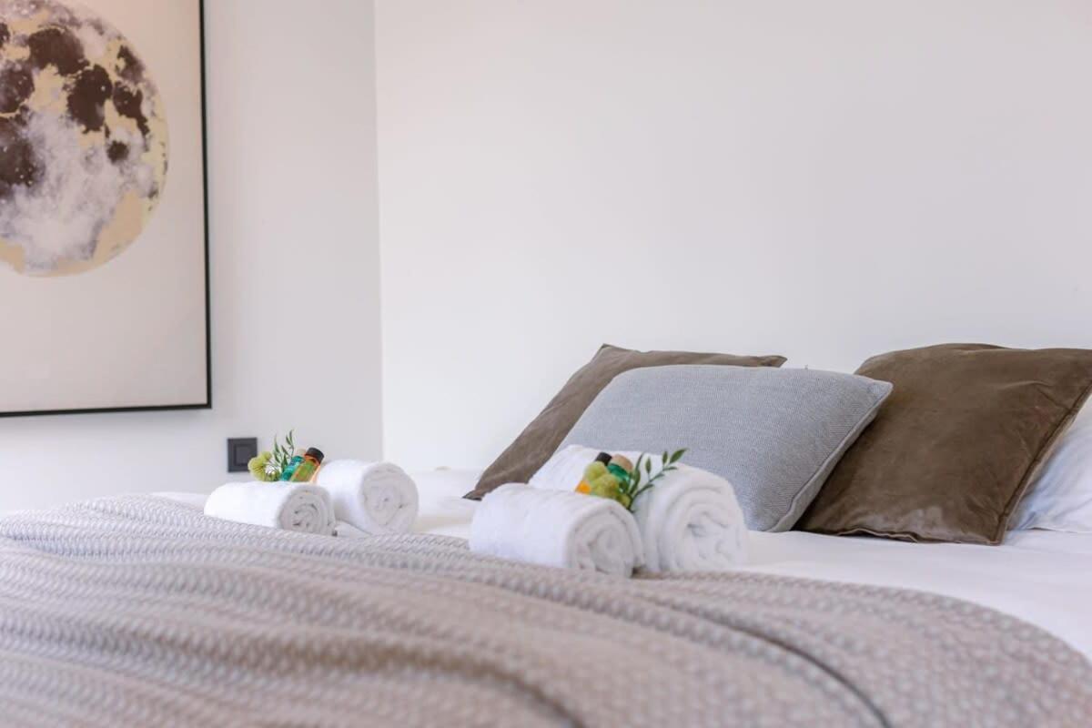Huswell - Lord - Charming Double Room At Ranch "De Blauwe Zaal" 布鲁日 外观 照片